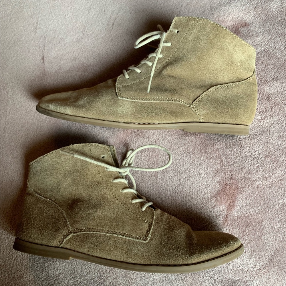 Tan Leather Coconuts by Matisse Booties!